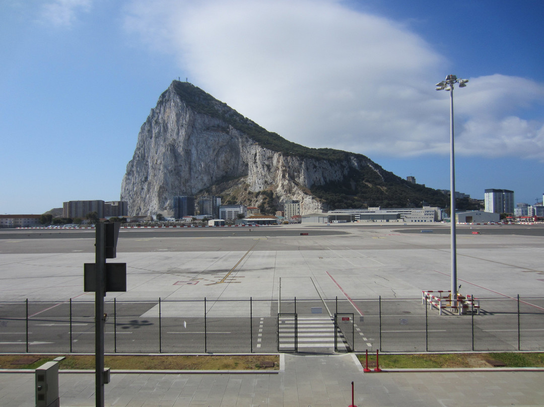 Holiday Inn Express Gibraltar by IHG主图