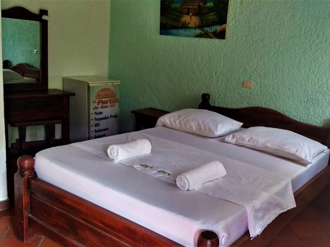 Hotel El Porton de San Gil主图