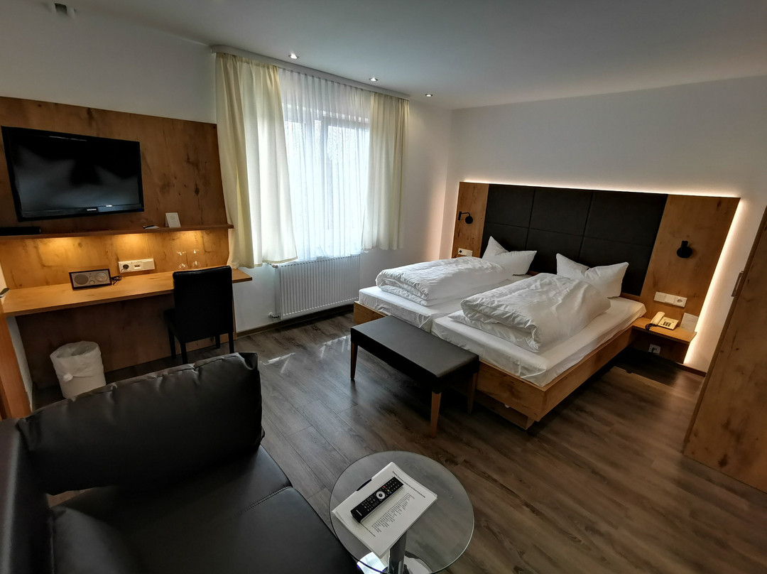 Grasellenbach酒店住宿-Landgasthof Dorflinde