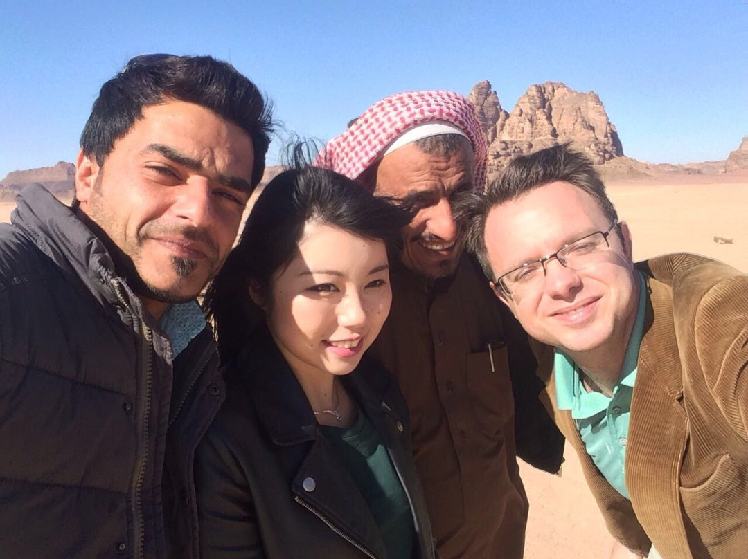 瓦迪拉姆Zelt帐篷营地主图