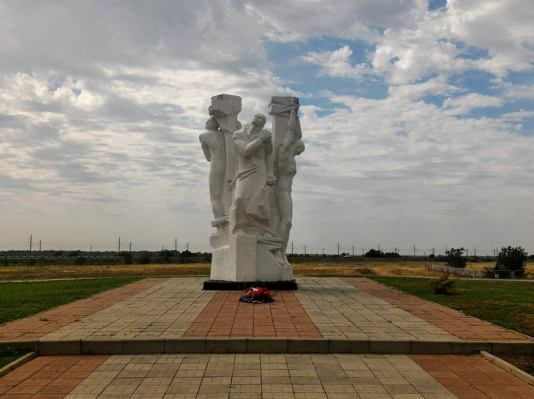 Memorial to Victims of Concentration Camps-Dubovskoye必去景点