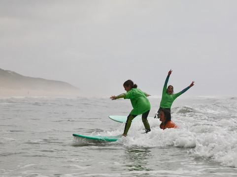 Zulla Surf & Bodyboard School-纳扎雷必去景点