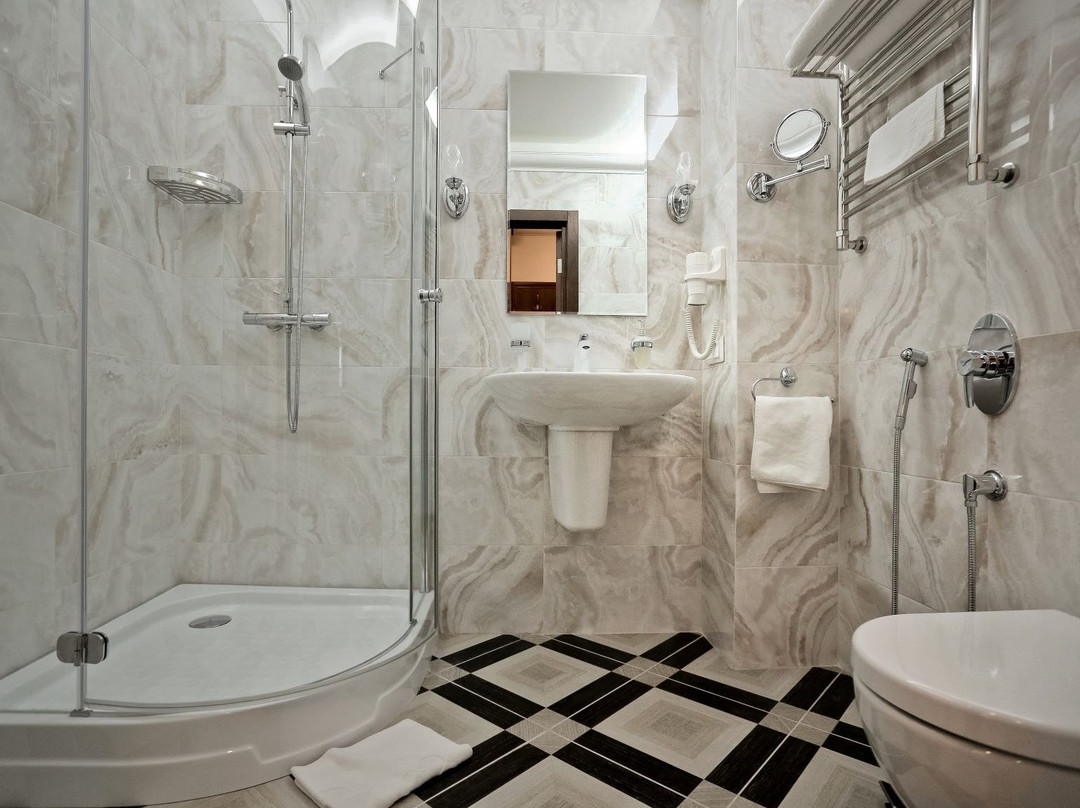 Hotel Oktyabrskaya主图