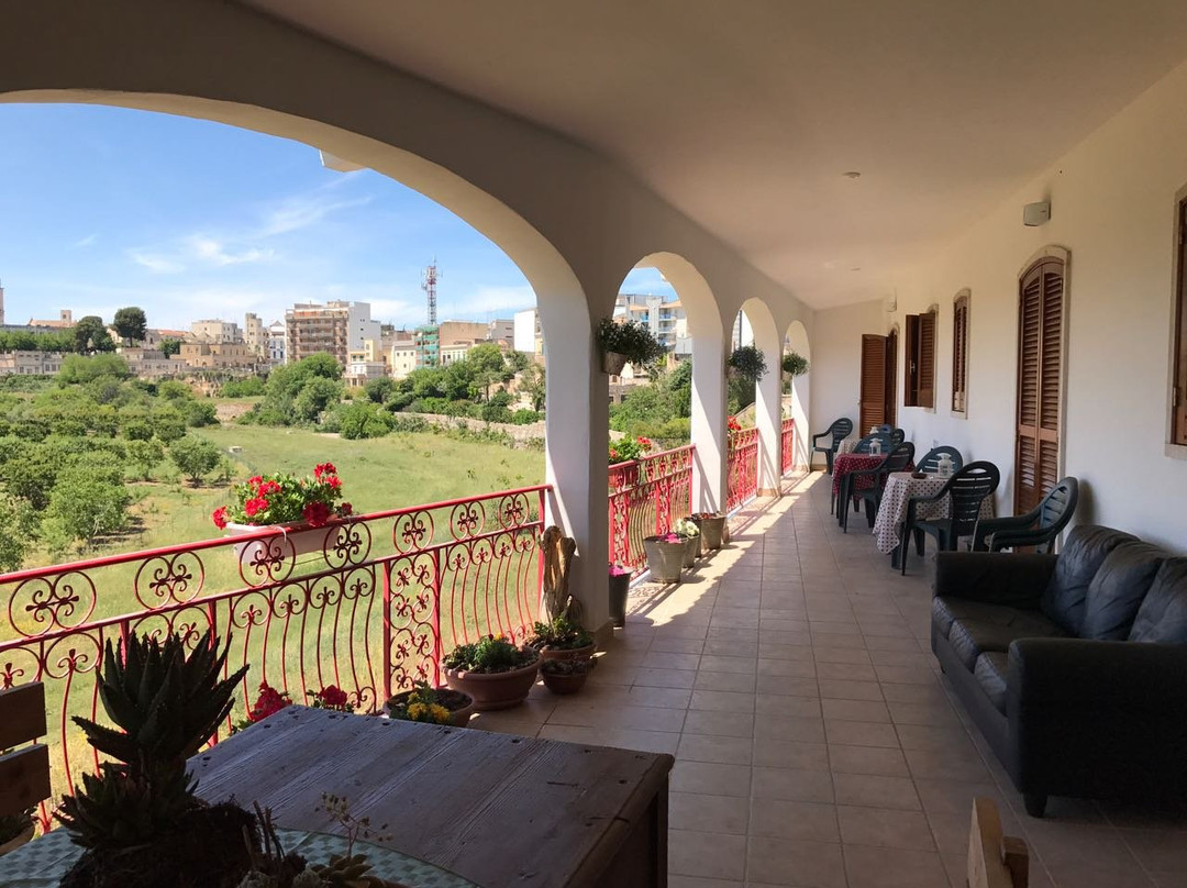 Bitonto酒店住宿-B & B Le Terrazze Lama Balice