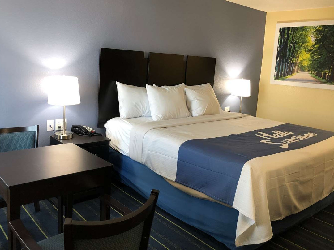 Days Inn by Wyndham Charles Town / Harpers Ferry主图