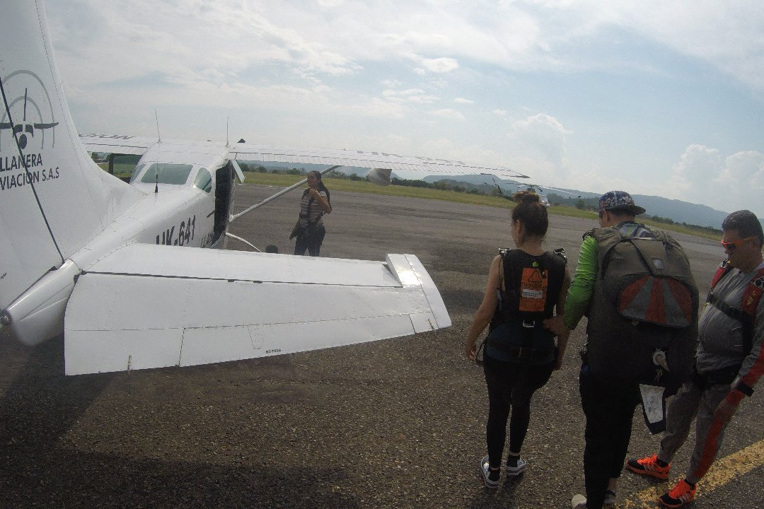 在哥倫比亞跳傘景点图片
