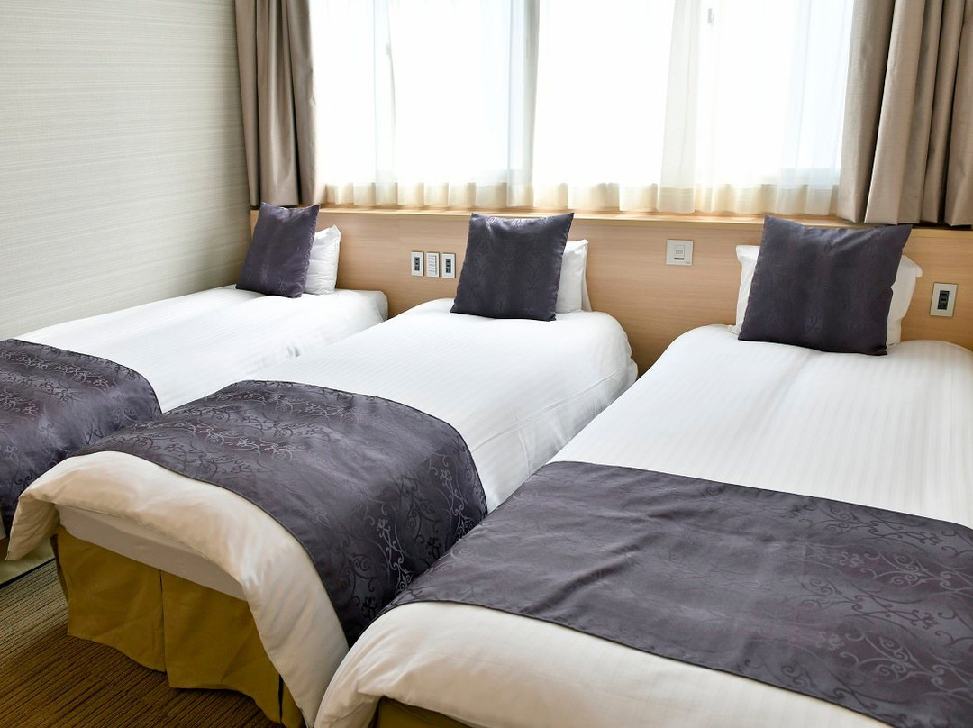 新指挥官酒店主图