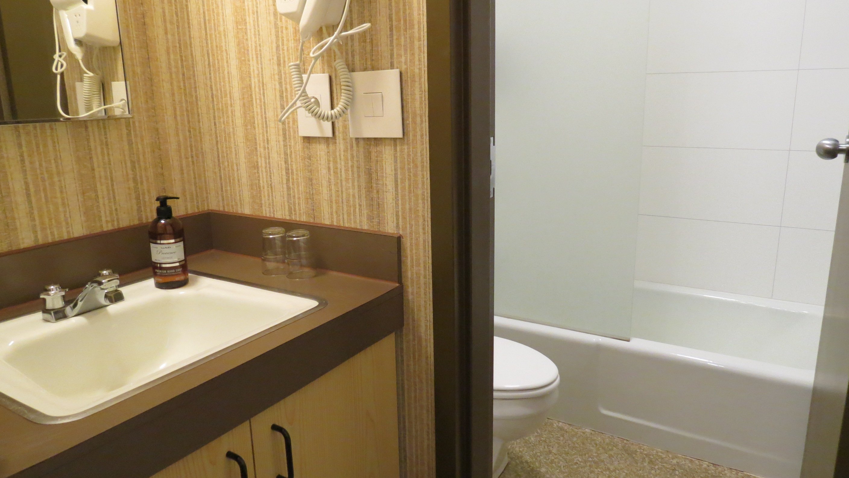 Konvin Hotel-浴室