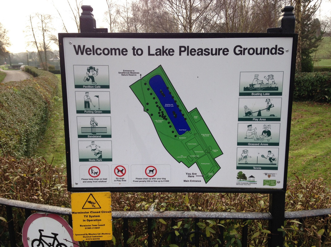 Warminster Lake Pleasure Grounds-沃敏斯特必去景点