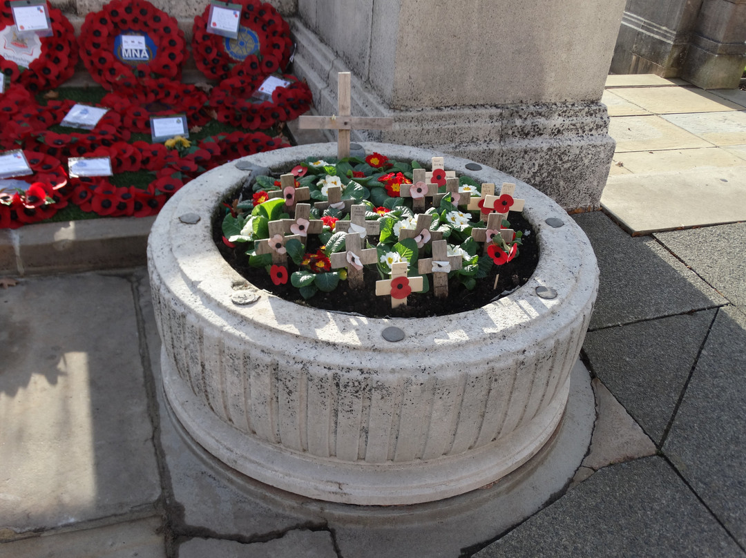 Chesterfield War Memorial-切斯特菲尔德必去景点