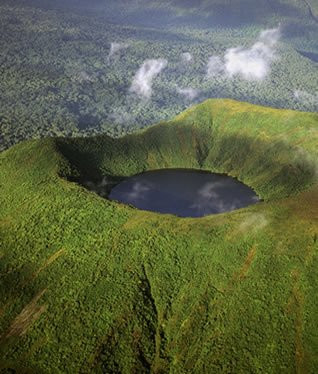 Virunga National Park - Mount Nyiragongo & Mountain Gorilla Treks-Goma必去景点