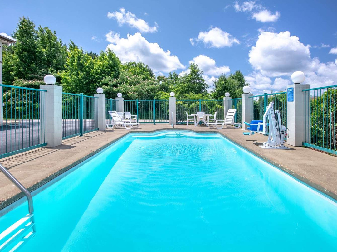 Days Inn by Wyndham Hamilton主图