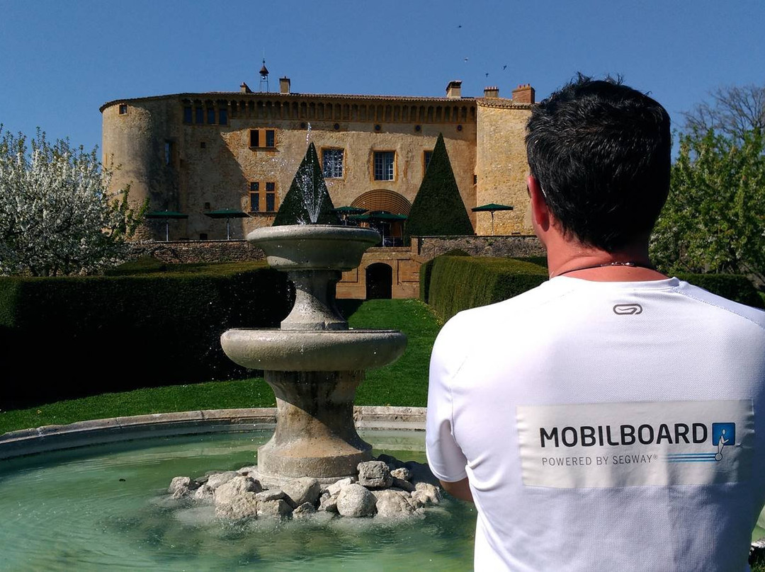 Mobilboard Villefranche-Beaujolais-索恩河畔自由城必去景点