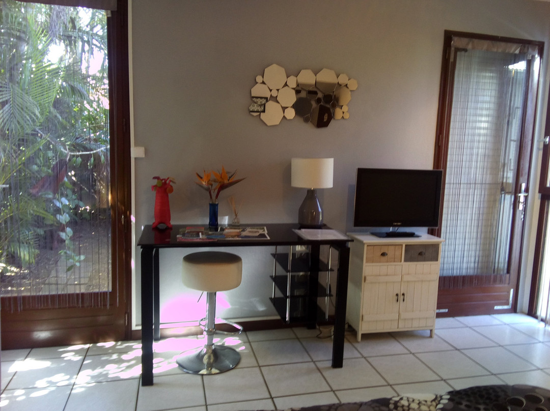 Aux Deux Orangers主图