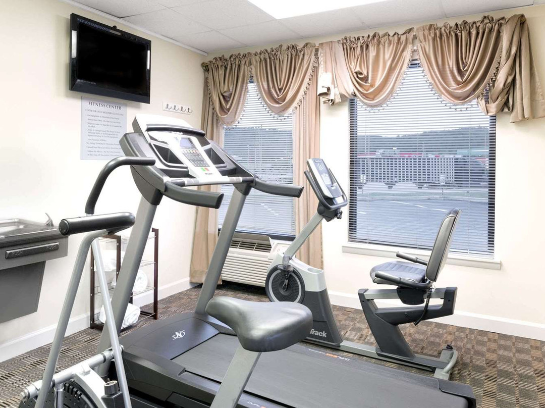 Ramada by Wyndham Pelham主图