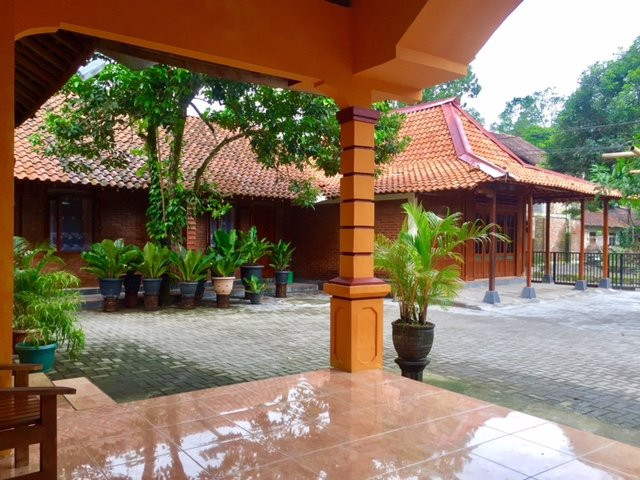 Pulon酒店住宿-Anugrah Borobudur