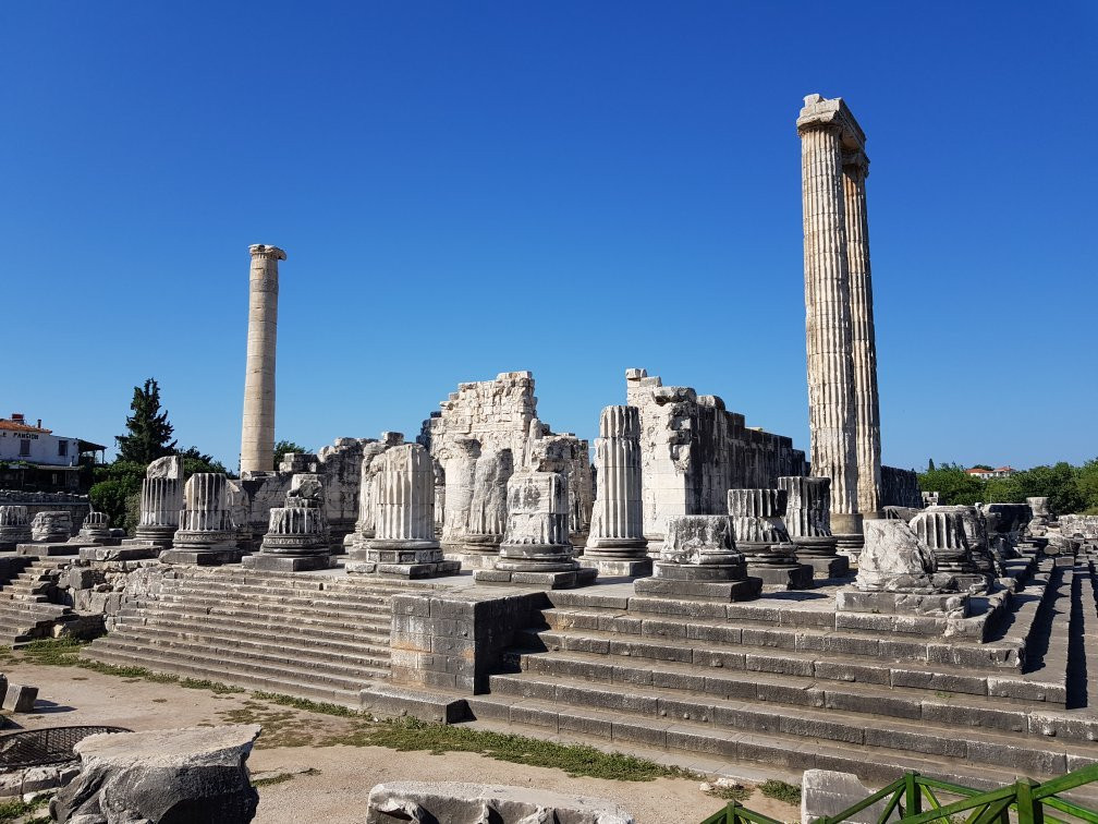 艾登省旅游景点-Temple of Apollo