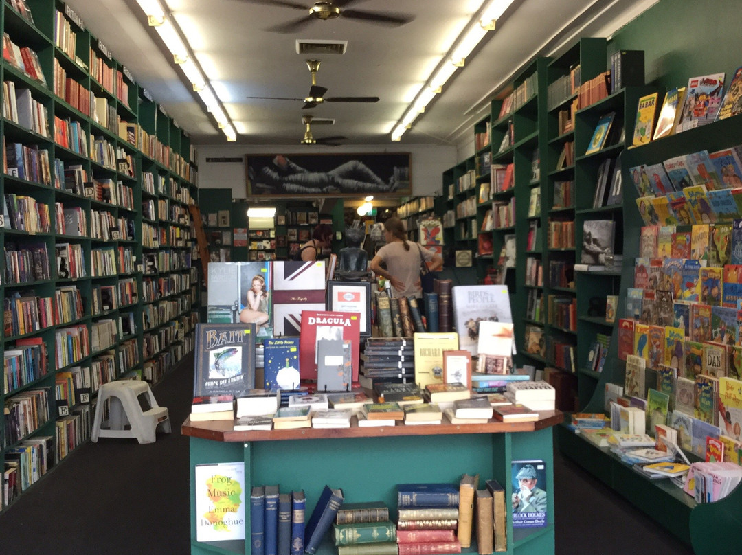 Elizabeth's Bookshops-新镇必去景点