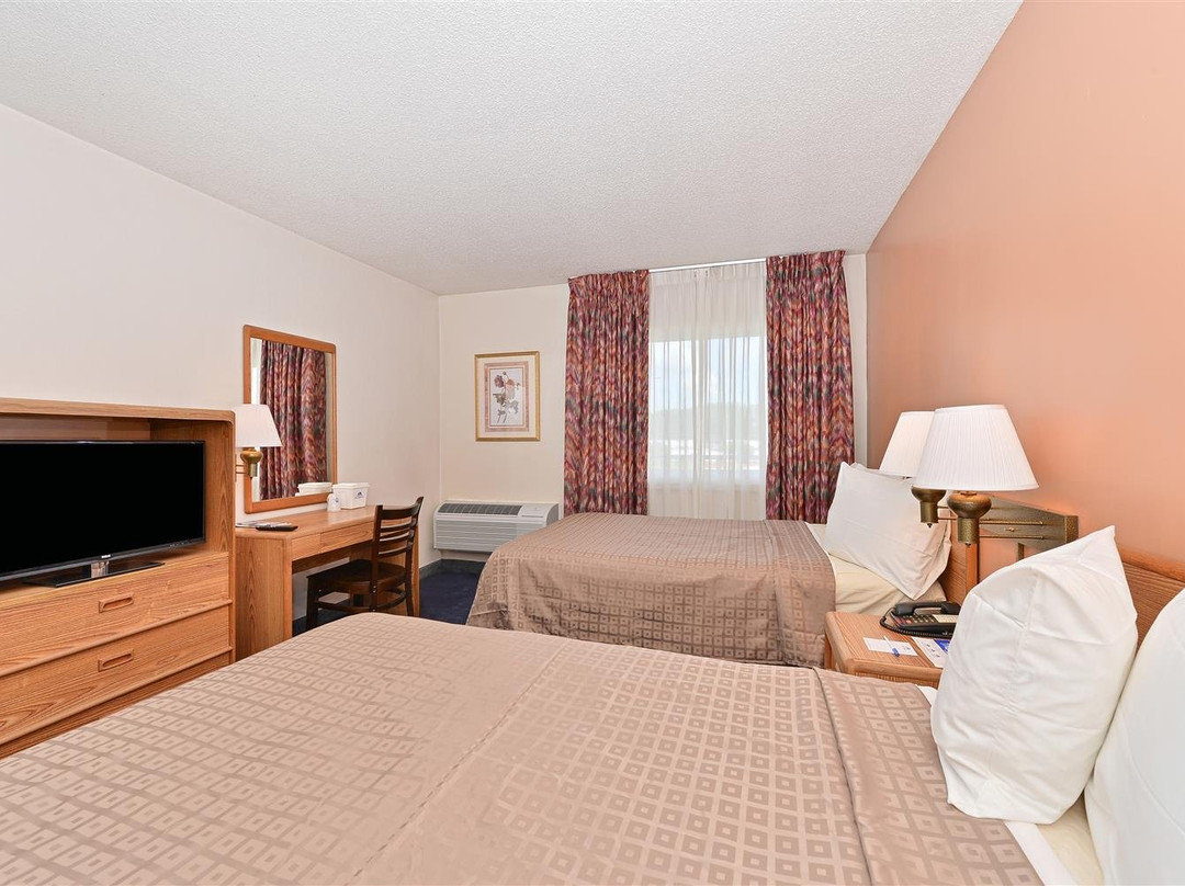 Americas Best Value Inn Austinburg主图
