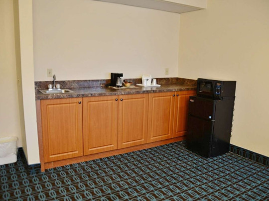 Country Hearth Inn & Suites Kenton主图