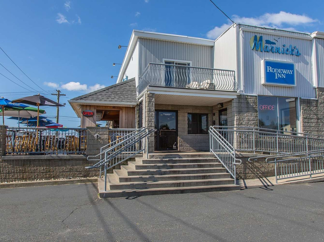 The Surfside Hotel主图