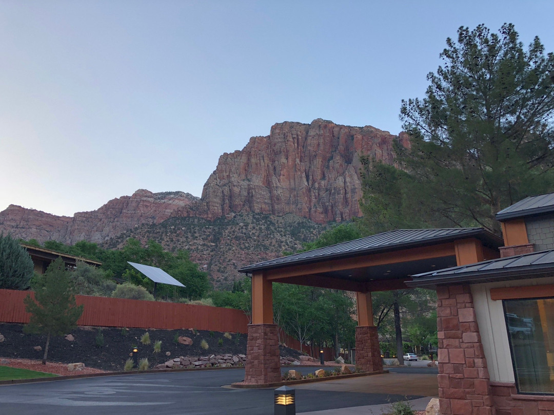 贝斯特韦斯特山景旅馆主图