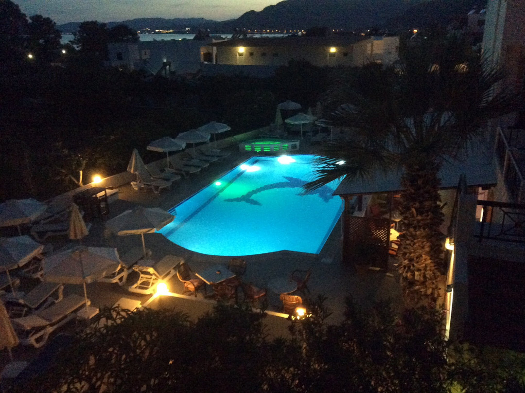 Summer Memories Hotel Apartments主图