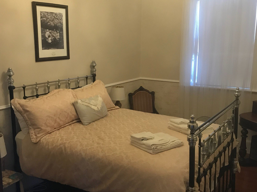 The Old Victoria主图