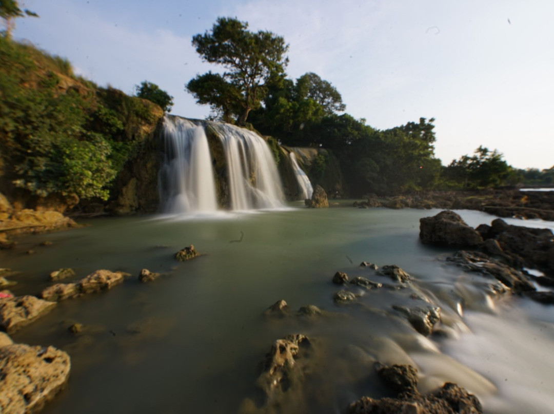 Toroan Waterfall-Sampang必去景点
