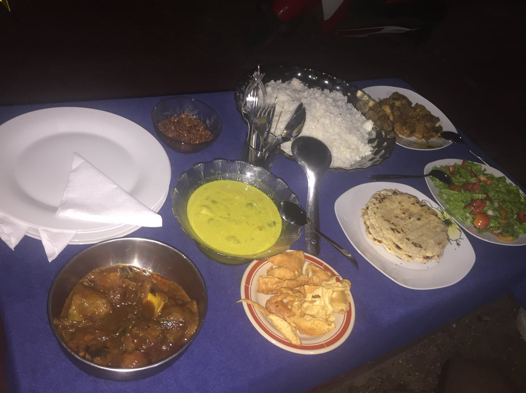 Jamburegoda酒店住宿-Silvas Surf Home