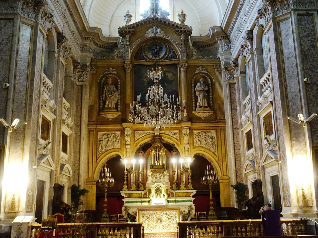 Basilique Notre Dame de Bonsecours-Lablachere必去景点
