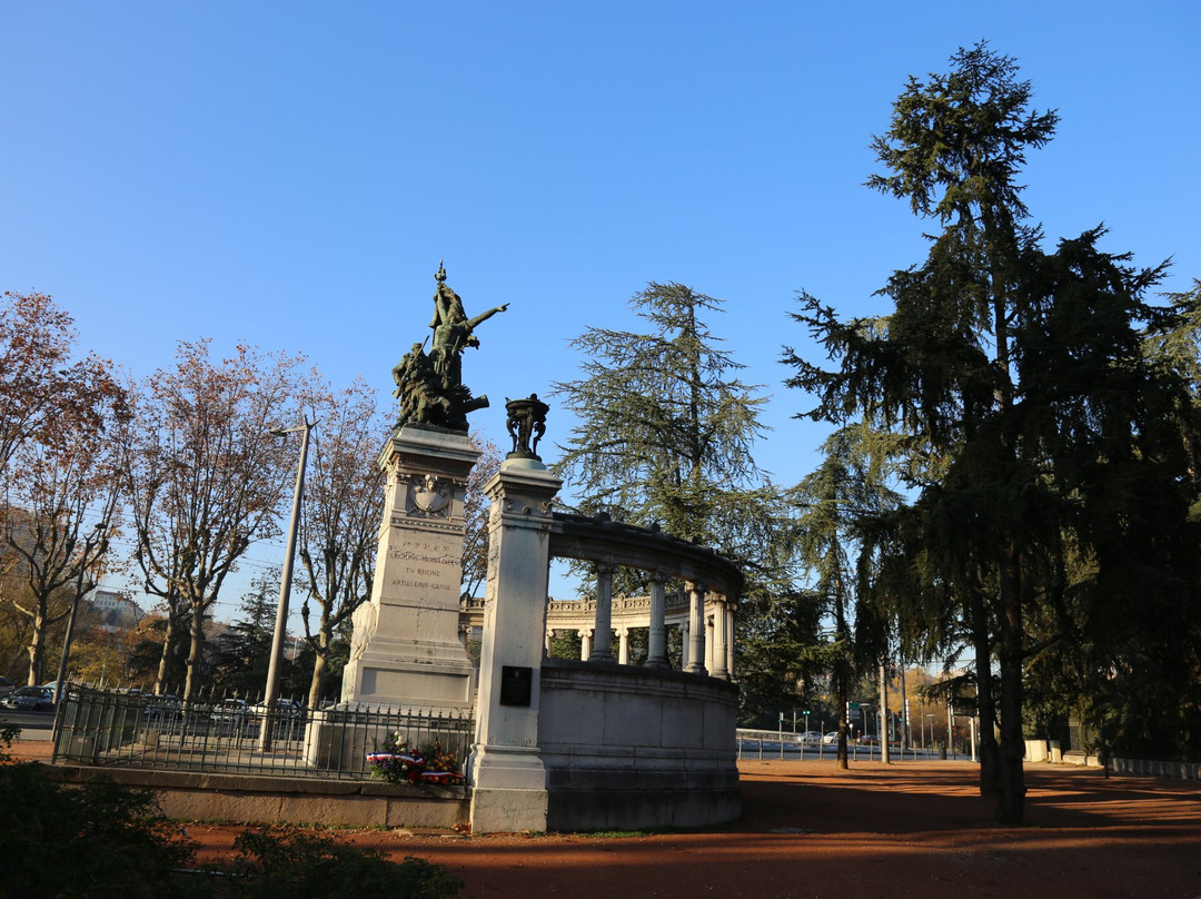 Lyon Cité主图