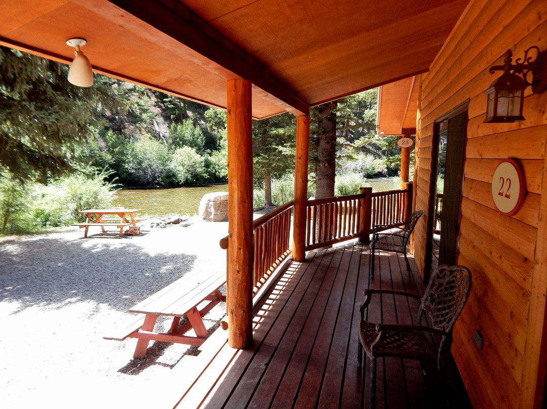 Almont Resort