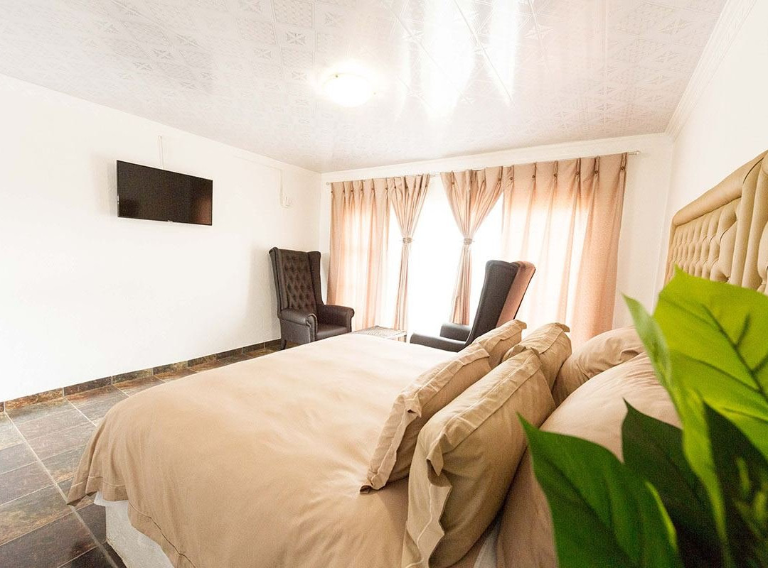 Fullmoon Paradise Lodge主图