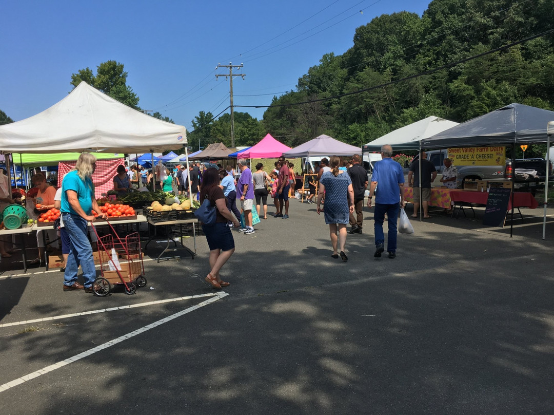 Dale City Farmers' Market景点图片