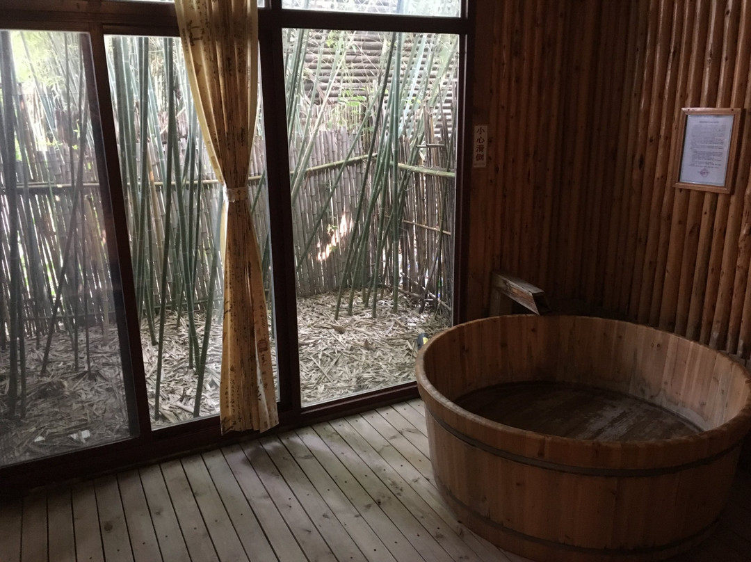 茗汤温泉日月谭会馆主图