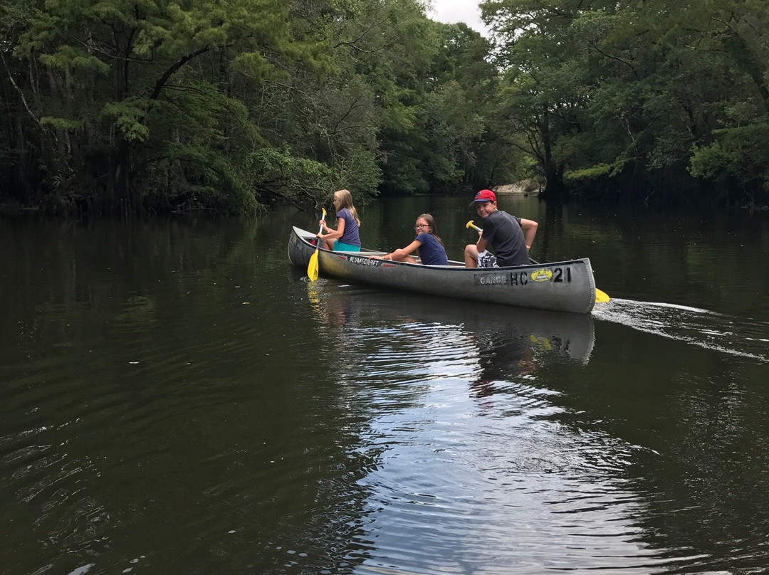 Holmes Creek Canoe Livery景点图片