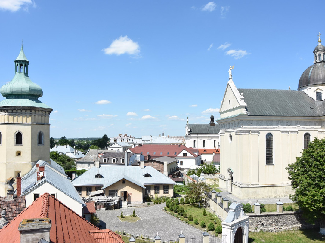 Chervonohrad旅游景点-St. Lawrence Catholic Church