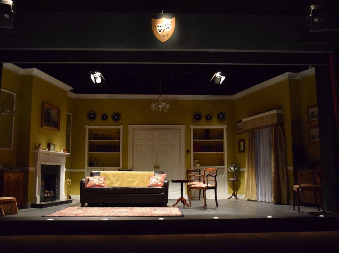 Farnworth Little Theatre景点图片
