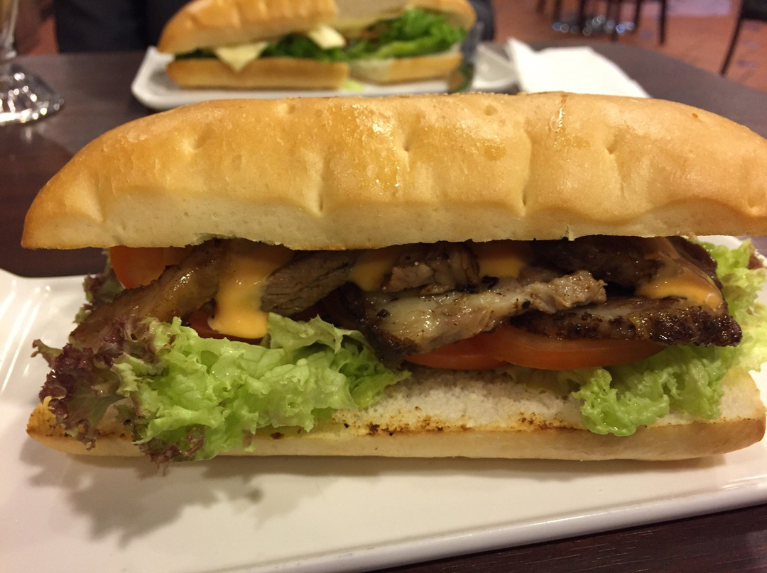 Bandar Baru Enstek餐馆和美食-The Olive Tree