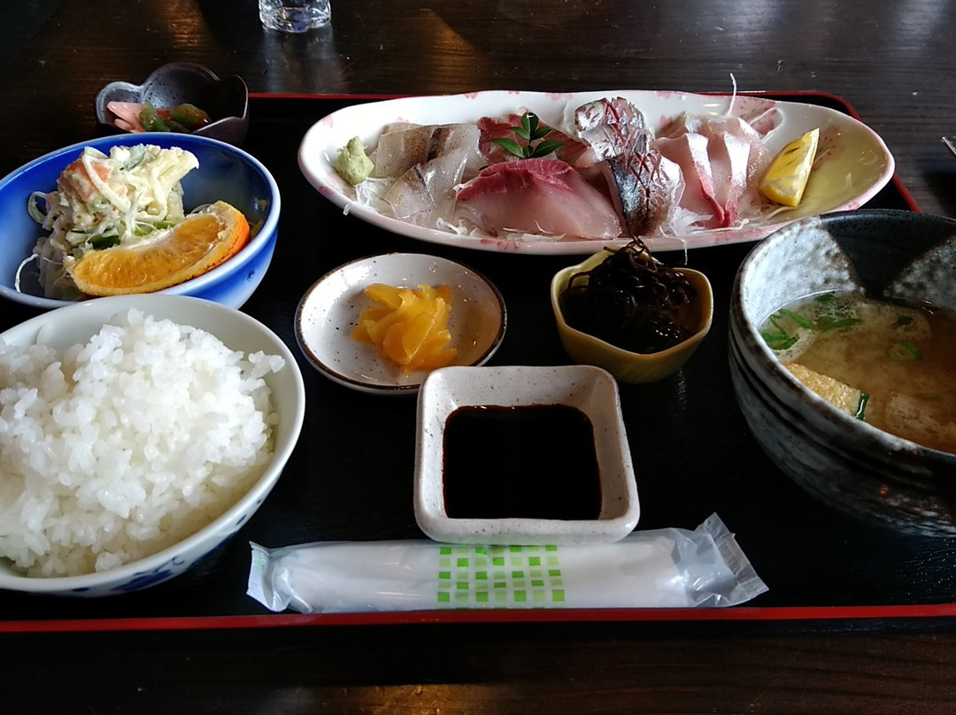 美波町餐馆和美食-Izari Cafe