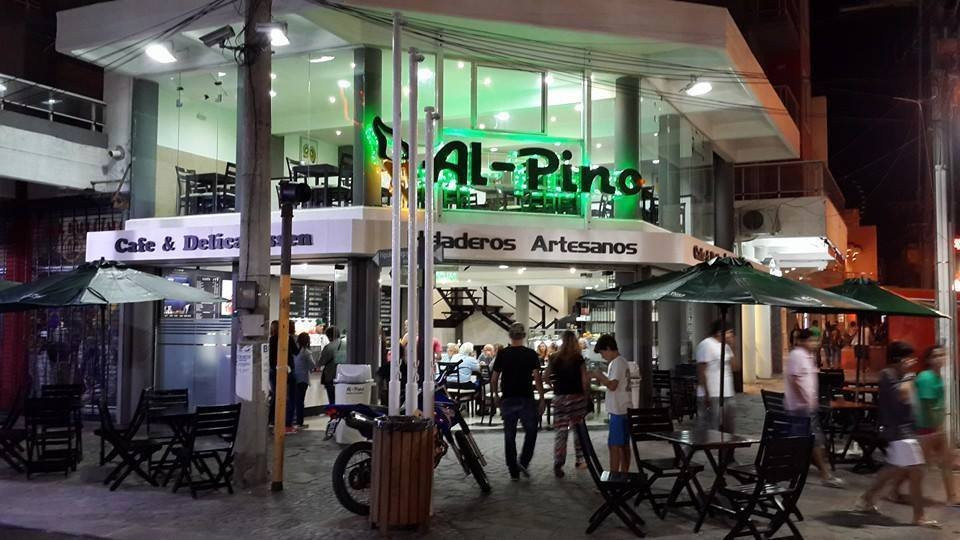 Heladerías Al-Pino. Mar de Ajó主图