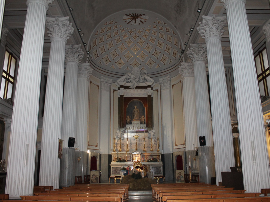 Parrocchia di Santa Caterina Vergine e Martire-埃尔科拉诺必去景点