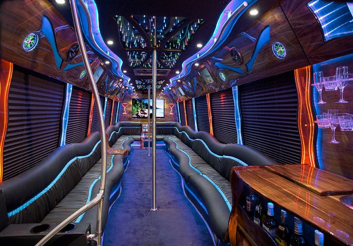 All American Limousine-芝加哥必去景点