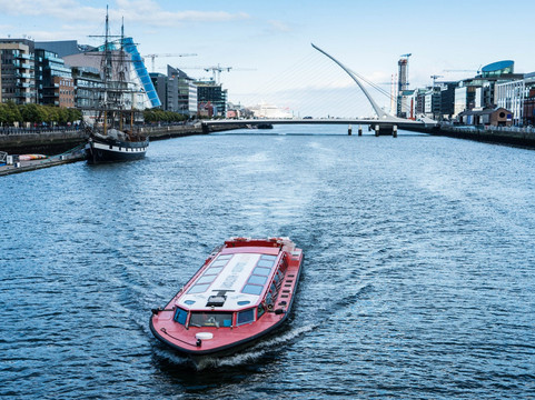 Samuel Beckett Bridge-都柏林必去景点