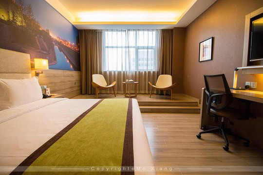 西安大雁塔亚朵酒店主图