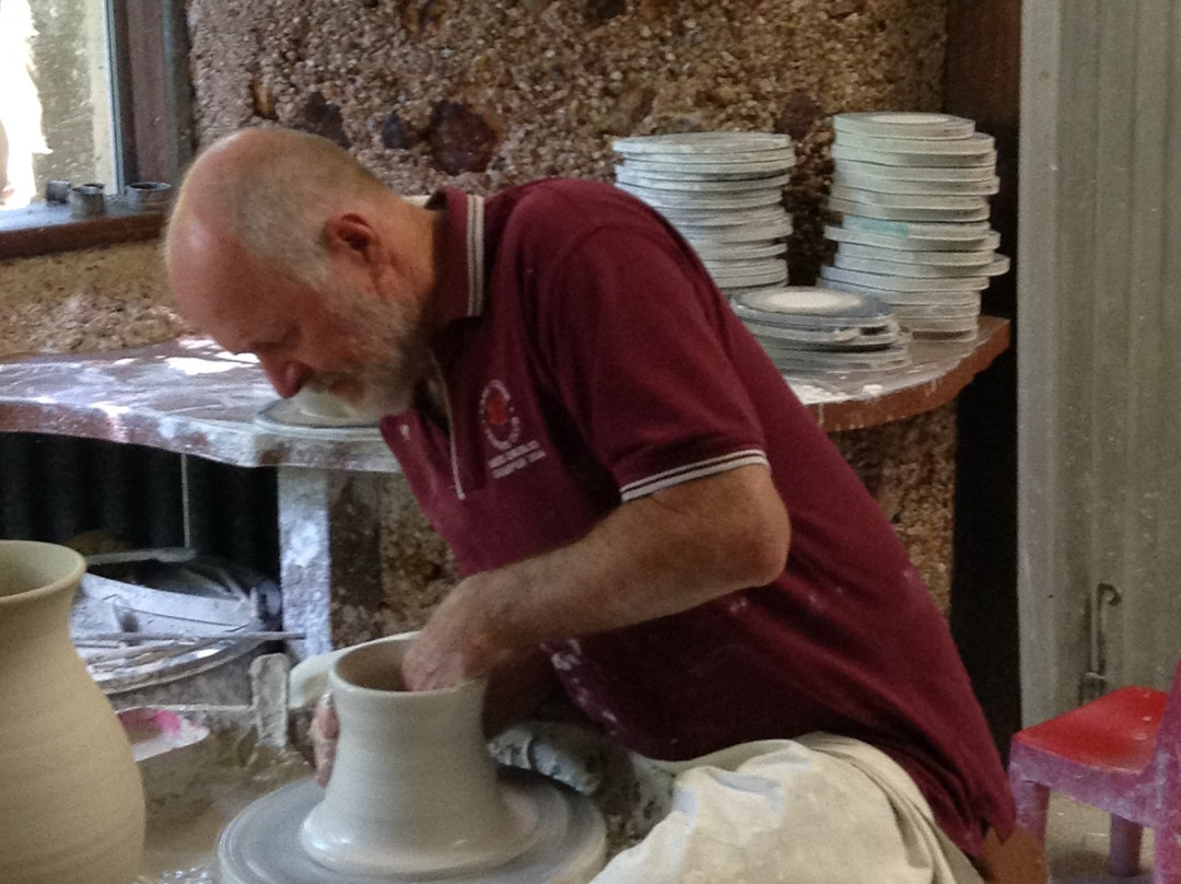 Crystalline Pottery-Bonny Hills必去景点