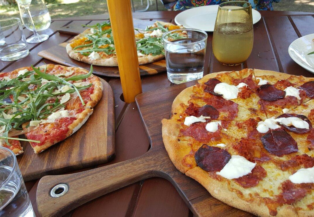 Bank Street Wood Fired Pizza and Gardens主图