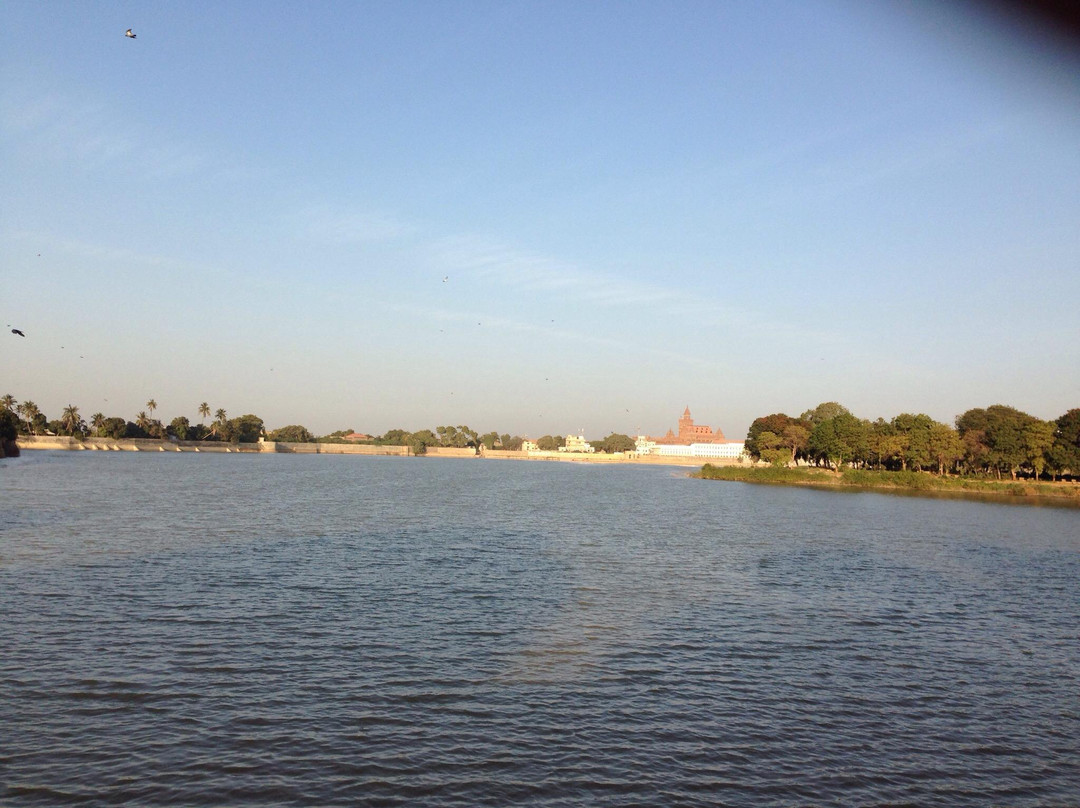 Hamirsar Lake景点图片