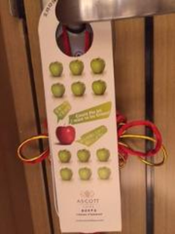 盛捷君临天下服务公寓主图